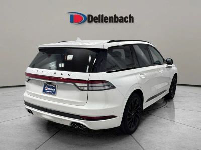 2024 Lincoln Aviator — detail view
