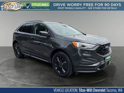 2024 Ford Edge SE in Green — front three-quarter view
