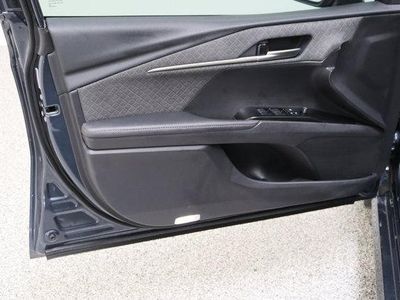 2026 Toyota Camry FWD - Photo 12