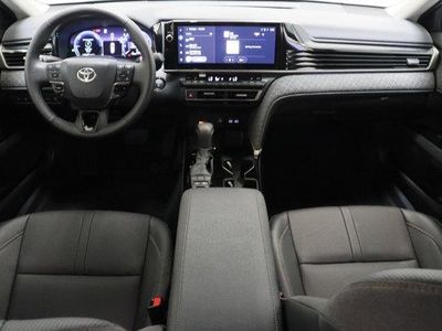 2026 Toyota Camry FWD - Photo 31
