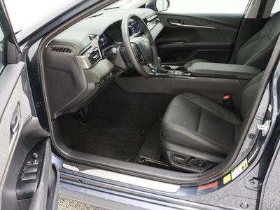 2026 Toyota Camry FWD - Photo 14