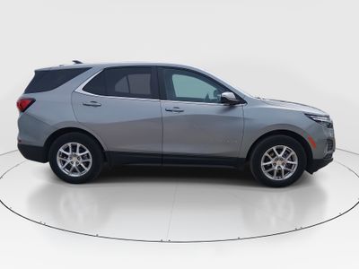 2024 Chevrolet Equinox — photo 8 view