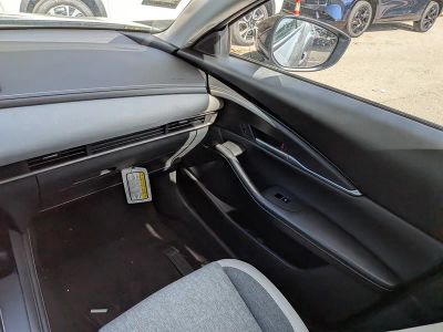2026 Mazda CX-30 — photo 17 view