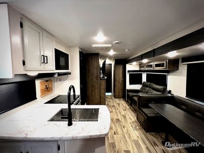 2024 Venture RV SportTrek - Photo 4