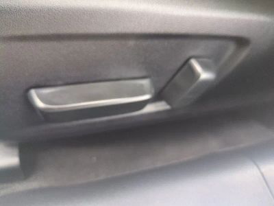 2022 Lexus IS — photo 21 view