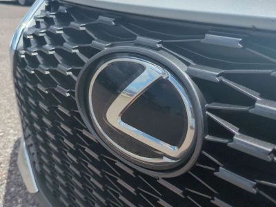 2022 Lexus IS — photo 13 view