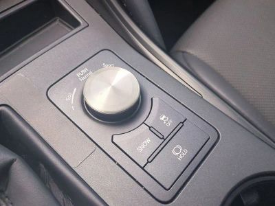 2022 Lexus IS — photo 25 view
