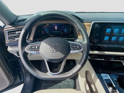 2026 Volkswagen Atlas — photo 10 view