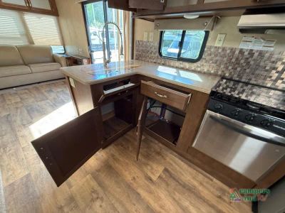 2017 Forest River RV Salem Grand Villa — photo 37 view