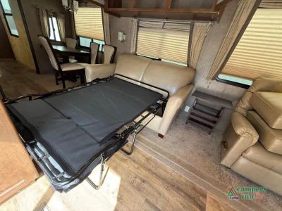 2017 Forest River RV Salem Grand Villa — photo 27 view