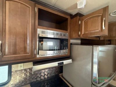 2017 Forest River RV Salem Grand Villa — photo 41 view
