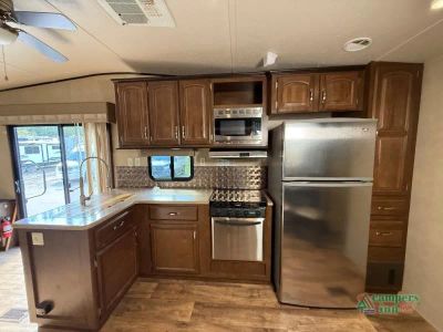 2017 Forest River RV Salem Grand Villa — photo 34 view