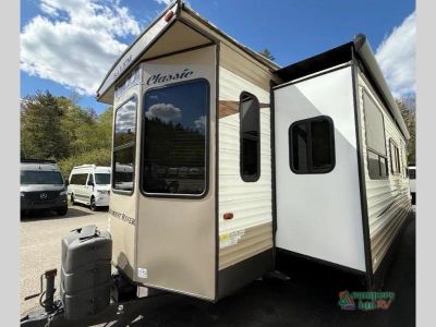 2017 Forest River RV Salem Grand Villa — interior view