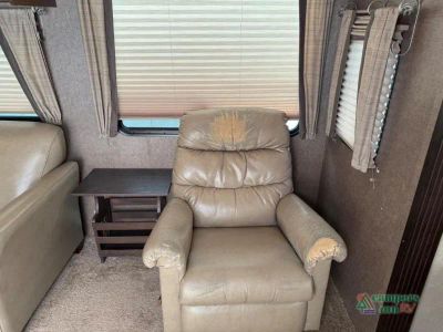 2017 Forest River RV Salem Grand Villa — photo 23 view