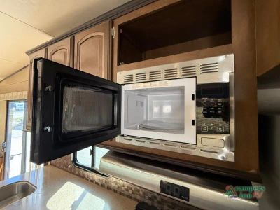 2017 Forest River RV Salem Grand Villa — photo 46 view