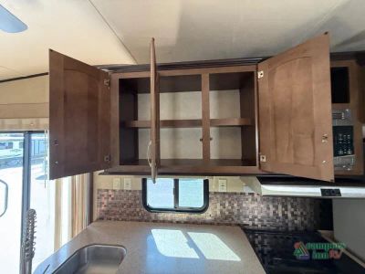 2017 Forest River RV Salem Grand Villa — photo 40 view