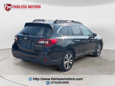 2018 Subaru Outback — detail view