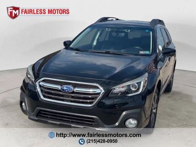 2018 Subaru Outback 2.5i Limited AWD 4dr Wagon in Black — front three-quarter view