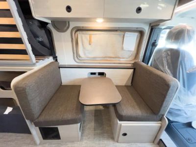 2027 Winnebago SOLIS POCKET — photo 13 view