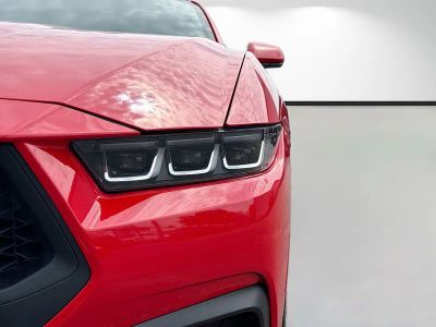 2024 Ford Mustang — photo 9 view