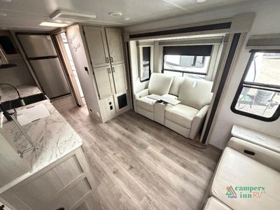 2022 EAST TO WEST Alta - Photo 2