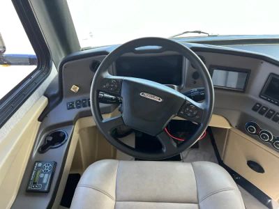 2025 Tiffin ALLEGRO RED - Photo 2