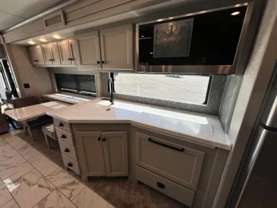 2025 Tiffin ALLEGRO RED - Photo 8