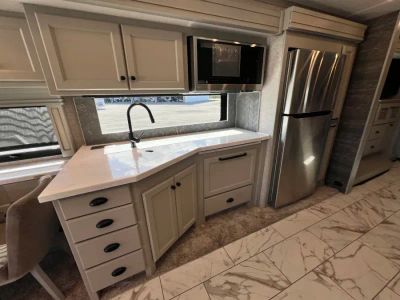 2025 Tiffin ALLEGRO RED - Photo 7
