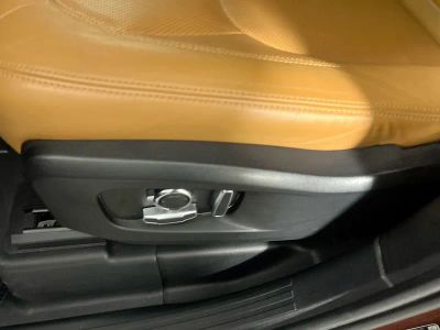 2023 Land Rover Defender — photo 13 view