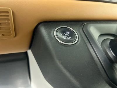 2023 Land Rover Defender — photo 21 view