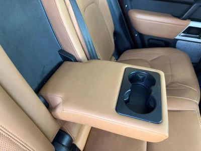 2023 Land Rover Defender — photo 35 view