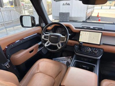 2023 Land Rover Defender — photo 38 view