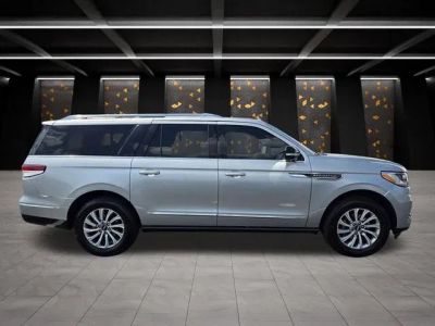 2022 Lincoln Navigator - Photo 3