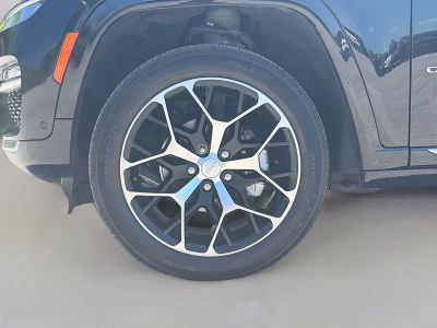 2022 Jeep Grand Cherokee — photo 42 view