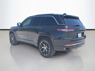 2022 Jeep Grand Cherokee — rear three-quarter view