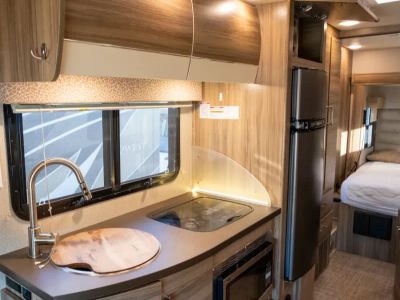 2019 Jayco MELBOURNE — engine compartment view