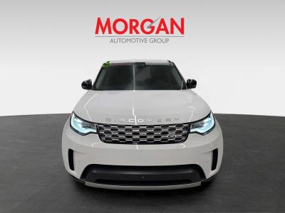 2025 Land Rover Discovery — photo 8 view