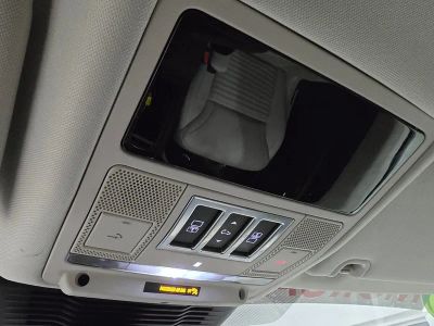 2025 Land Rover Discovery — photo 30 view