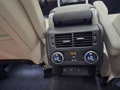 2025 Land Rover Discovery — photo 36 view