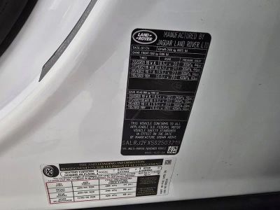 2025 Land Rover Discovery — photo 15 view