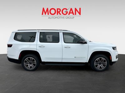 2023 Jeep Wagoneer - Photo 8