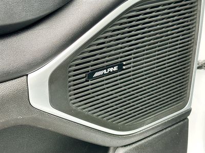 2023 Jeep Wagoneer - Photo 19