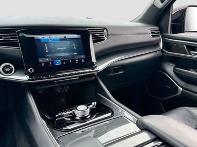 2023 Jeep Wagoneer - Photo 25