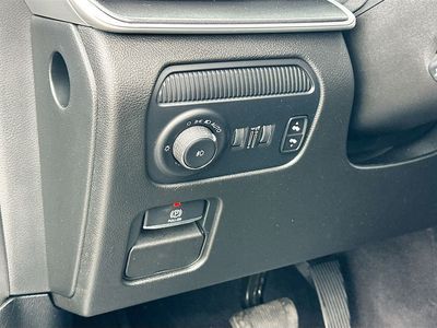 2023 Jeep Wagoneer - Photo 10