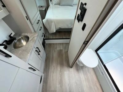 2027 Entegra ODYSSEY — photo 18 view