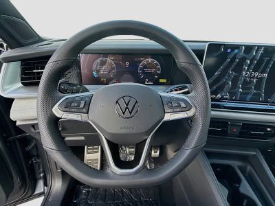 2026 Volkswagen Tiguan — photo 10 view
