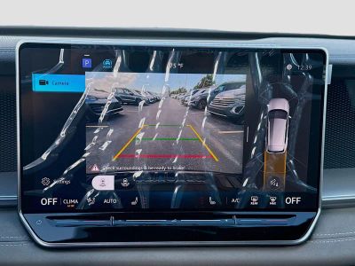 2026 Volkswagen Tiguan — photo 13 view
