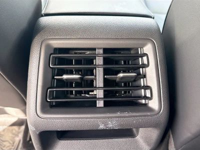 2026 Volkswagen Tiguan — photo 20 view