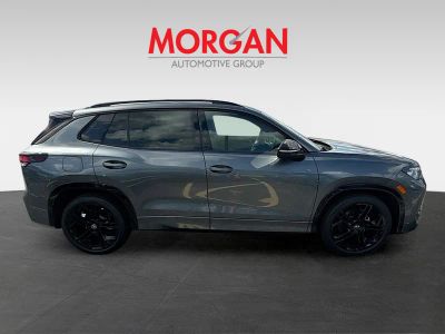 2026 Volkswagen Tiguan — photo 8 view