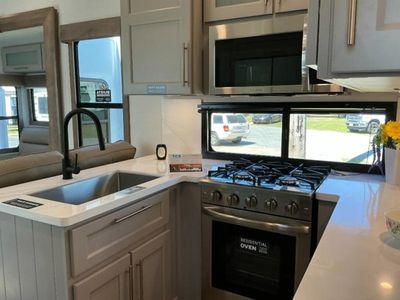 2026 Alliance RV Paradigm - Photo 7
